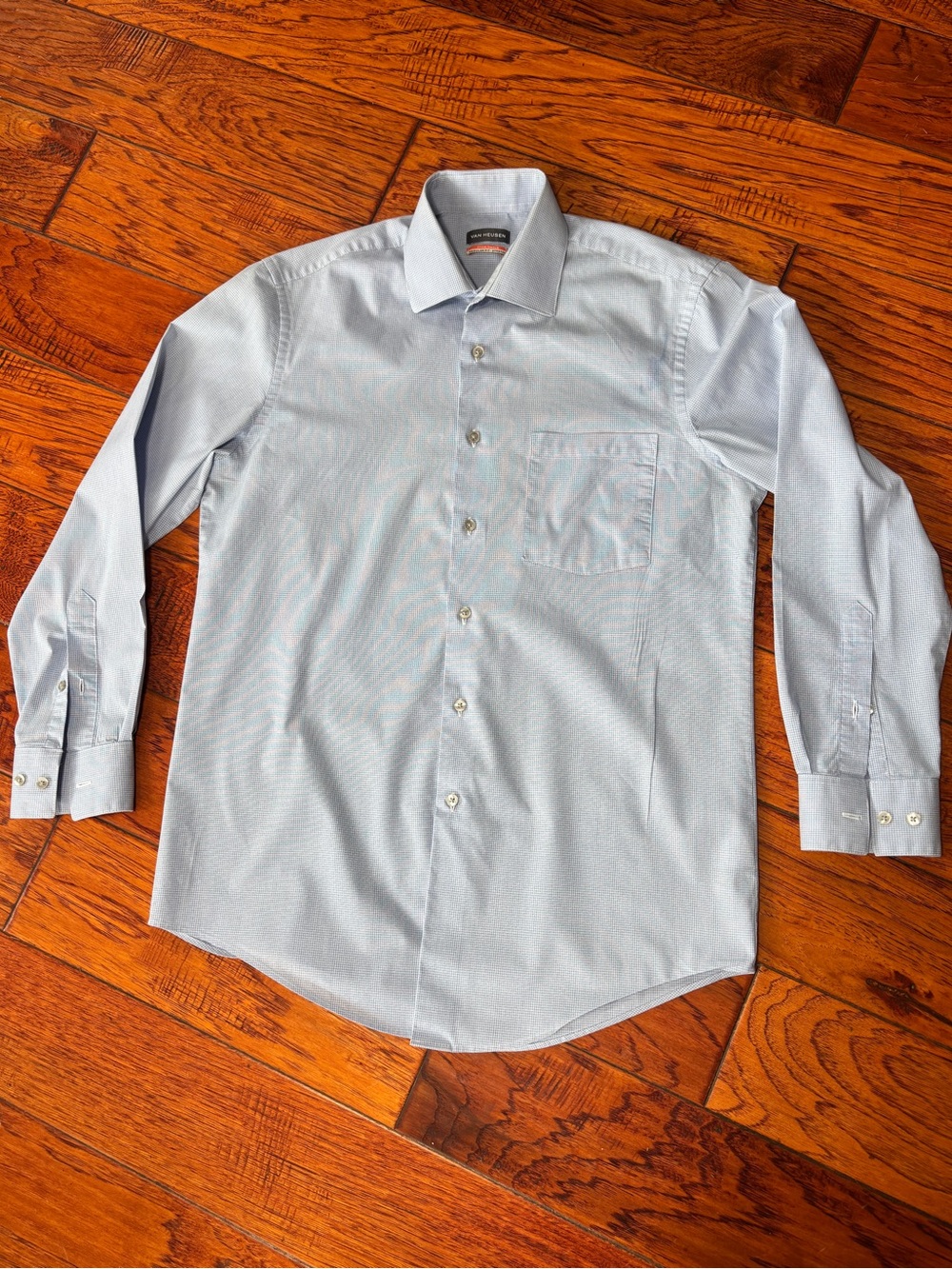 Van Heusen Light Blue Long-Sleeve Button-Down Shirt